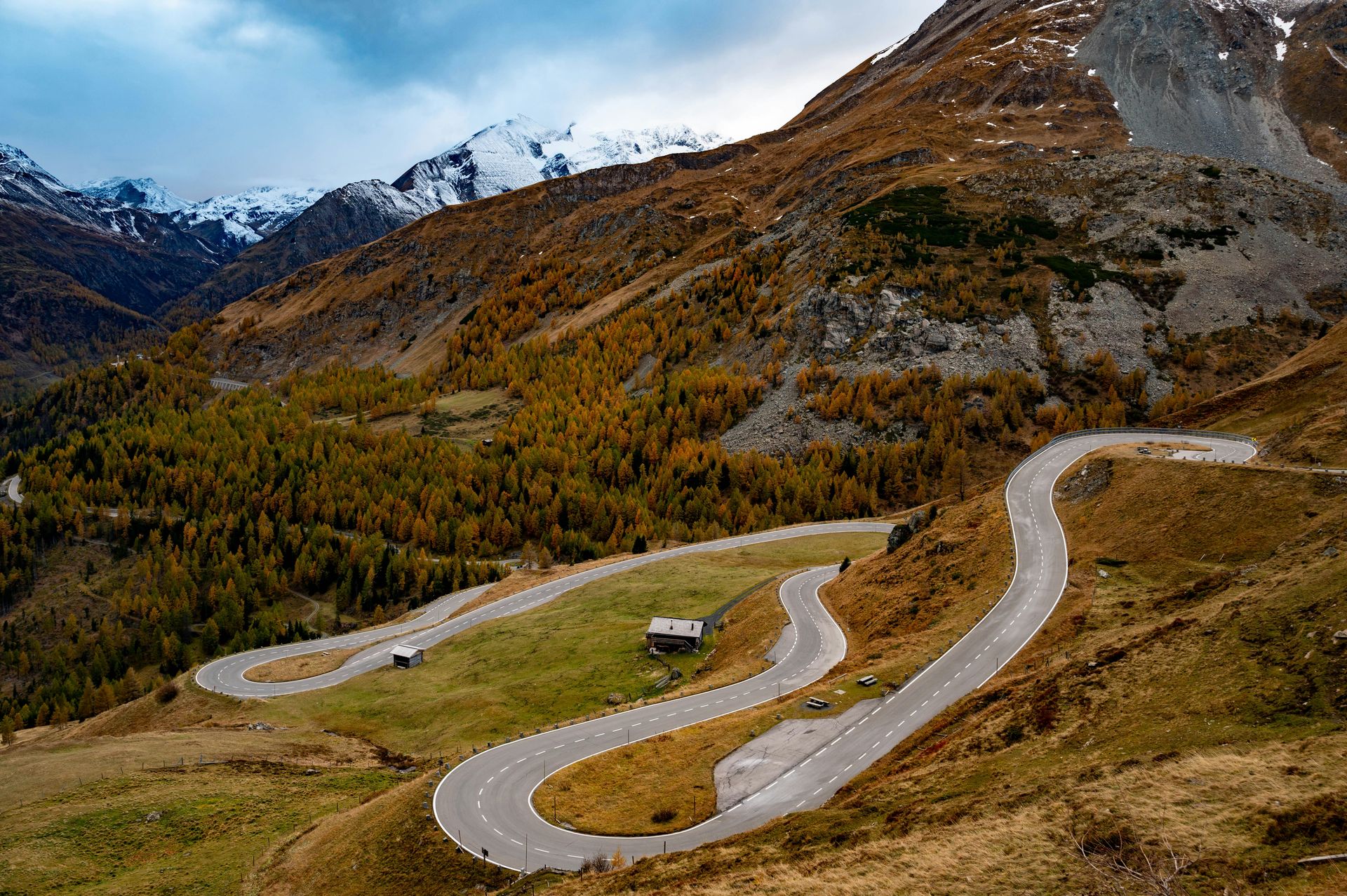 Alps vs. Dolomites: Which European Cycling Trip Fits Your Legs and Your Calendar
