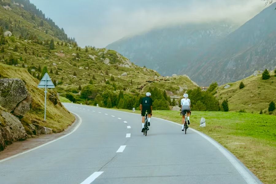 Tour des Alpes Suisses gallery image 5