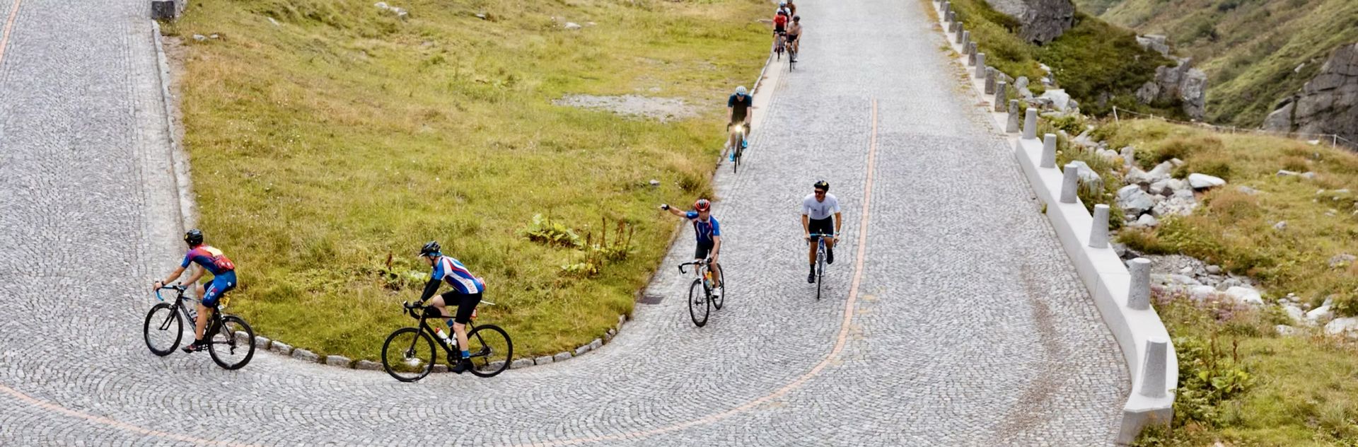 Tour des Alpes Suisses gallery image 12
